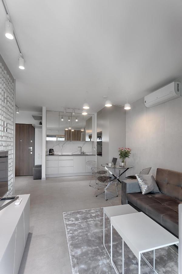 Mennica Residence Luxury Location Varsóvia Exterior foto